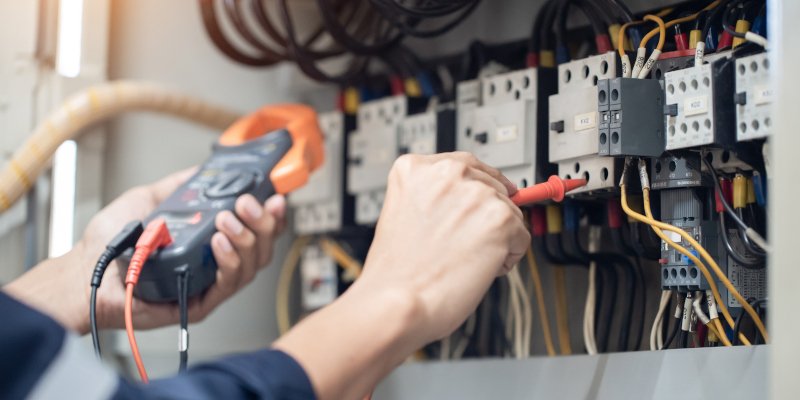 Electrician in Dalton, Georgia